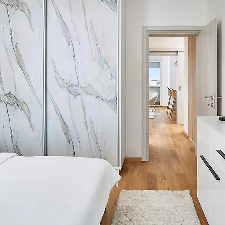 Апартаменты Luxurious On Skopje's Main Square *